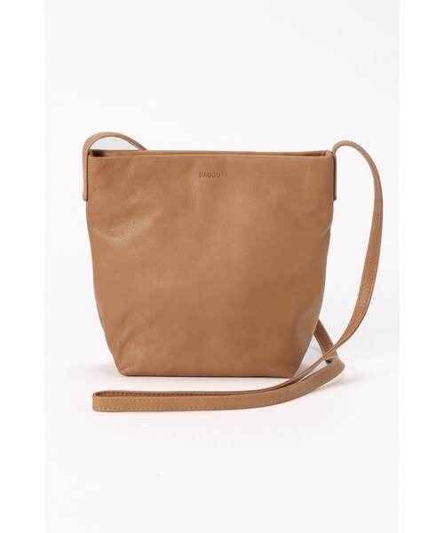 La TOTALITE（ラトータリテ）の「BAGGU レザーポシェット（バッグ・ブラック/キャメル/シルバー・フリー）」の2枚目の写真