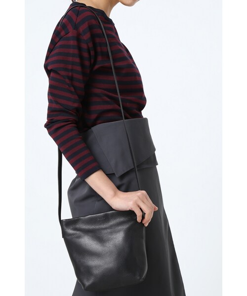 La TOTALITE（ラトータリテ）の「BAGGU レザーポシェット（バッグ・ブラック/キャメル/シルバー・フリー）」の18枚目の写真