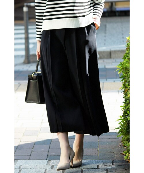 La TOTALITE（ラトータリテ）の「トロイメレイコラボ セットワイドパンツ◆（パンツ・ベージュ/ネイビー・36/38）」の2枚目の写真