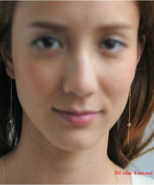 two ply（トゥープライ）の「ソーラー 一粒ダイヤモンド スタッド アメリカン ピアス（ピアス（両耳用）・レディース・ゴールド・チェーン7cm）」の10枚目の写真