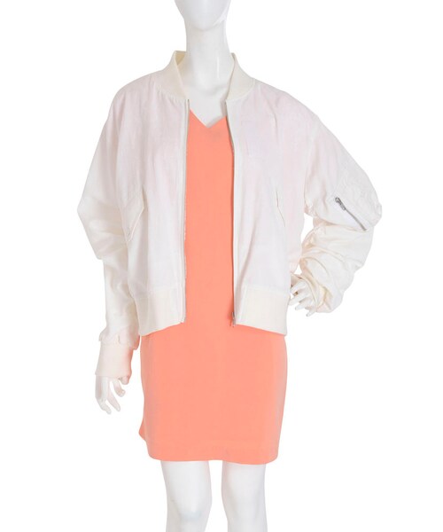 jouetie(ジュエティ)の「レースリバーシブルMA-1(ジャケット/アウター・レディース・オフホワイト/ベビーピンク/カーキ・M)」の7枚目の写真