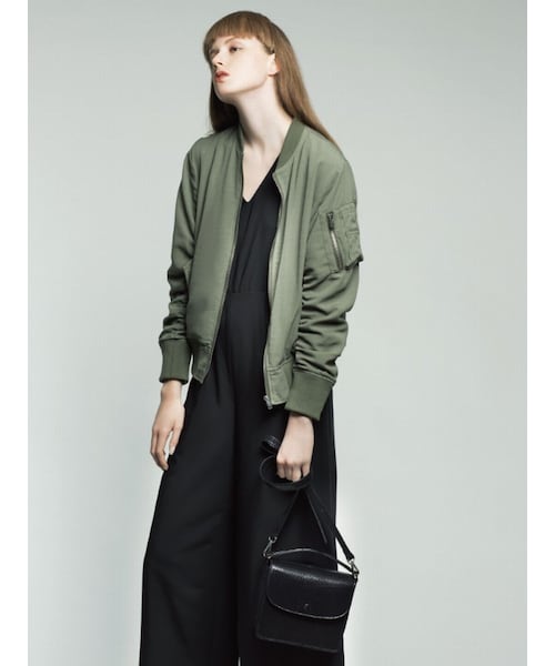 EMODA（エモダ）の「ギャザーバルキーフォームMA-1（ジャケット/アウター・レディース・ホワイト/ブラック/カーキ・S/M）」の5枚目の写真