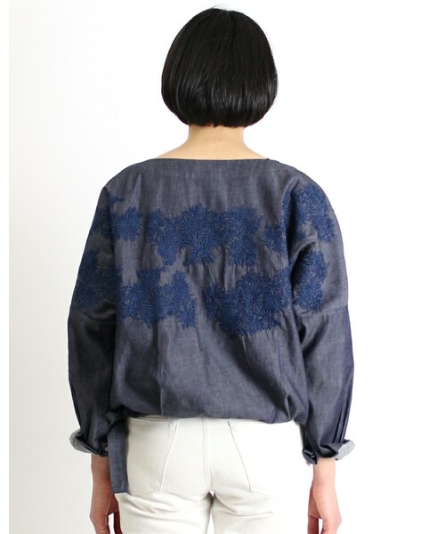 45rpm - 45R シルキーデニム刺繍ブラウス 45R - おまとめ3点専用。45R シルキーデニム刺繍ブラウス 45rpm