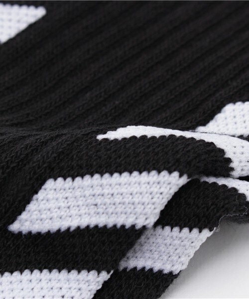 off white（オフホワイト）の「OFF WHITE 『CARRY OVER』ソックス（ソックス/靴下・メンズ・ブラック・FREE）」の4枚目の写真