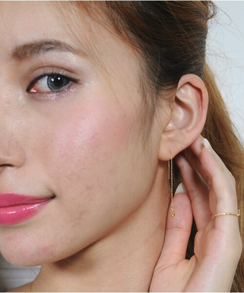 pinacoteca（ピナコテーカ）の「ピナコテーカ 350 キュービック キューブ アメリカン ピアス（ピアス（両耳用）・レディース・ゴールド・5センチ）」の6枚目の写真