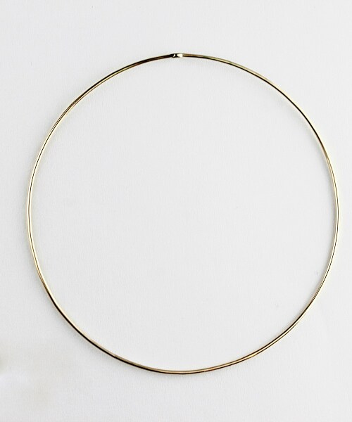 les desseins de DIEU（レデッサンドゥデュー）の「レ デッサン ドゥ デュー 922 ソリッドゴールド 金線 バングル 0.9ミリ ダイヤ無し（バングル/リストバンド・レディース・ゴールド・17cm-19cm）」の5枚目の写真