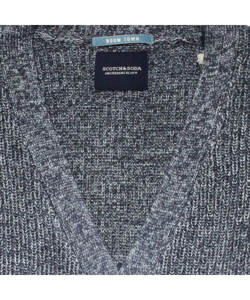 SCOTCH & SODA(スコッチ アンド ソーダ)の「COLLEGE CARDIGAN KNIT DESSIN A(カーディガン/ボレロ・メンズ・DESSIN A・S.M.L)」の2枚目の写真