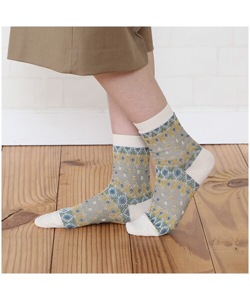 靴下屋（クツシタヤ）の「ボヘミアン幾何学ドットリンクスジャカード（ソックス・靴下・レディース・オフホワイト/グレー/クロ/クリーム/ダルミント/ネイビー・22.0～24.0cm）」の9枚目の写真