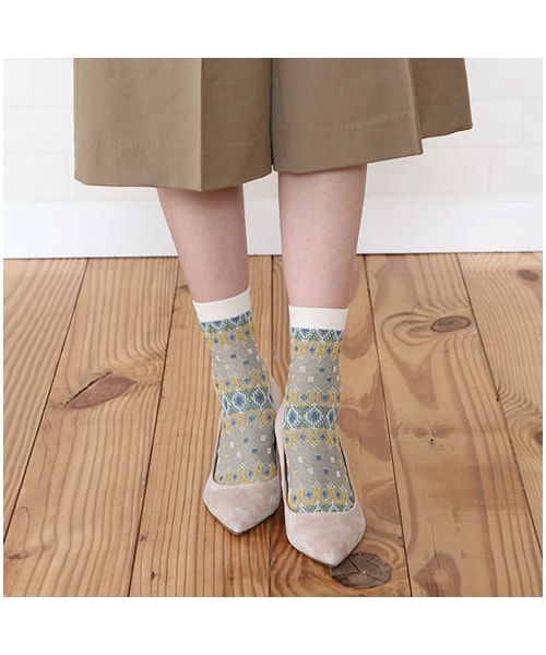 靴下屋（クツシタヤ）の「ボヘミアン幾何学ドットリンクスジャカード（ソックス・靴下・レディース・オフホワイト/グレー/クロ/クリーム/ダルミント/ネイビー・22.0～24.0cm）」の7枚目の写真