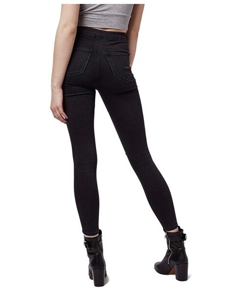 TOPSHOP(トップショップ)の「Topshop Moto 'Joni' Ripped High Rise Skinny Jeans (Black) (Petite)(デニムパンツ・レディース・Black・Petite 24 US (fits like 23)/Petite 25 US (fits like 24)/Petite 26 US (fits like 25-26)/Petite 28 US (fits like 27)/Petite 32 US (fits like 30-31))」の2枚目の写真