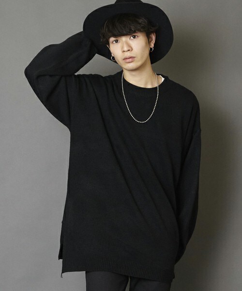 unrelaxing（アンリラクシング）の「サイドスリットプルオーバービッグサイズニット（ニット/セーター・メンズ・ブラック/グレー・FREE）」の3枚目の写真
