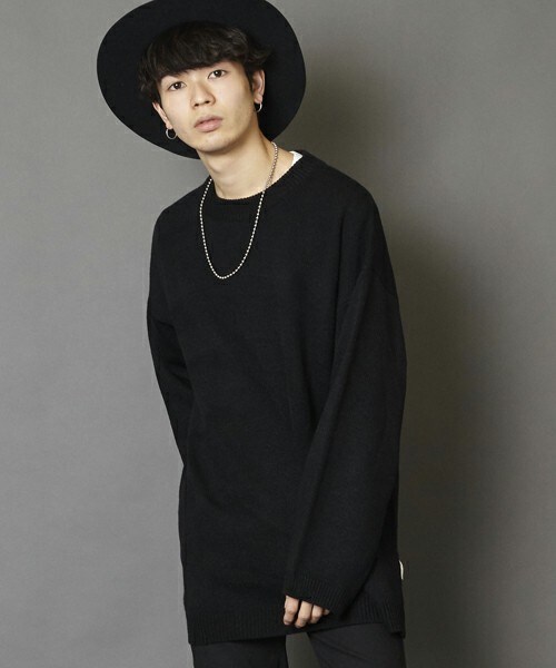 unrelaxing（アンリラクシング）の「サイドスリットプルオーバービッグサイズニット（ニット/セーター・メンズ・ブラック/グレー・FREE）」の4枚目の写真