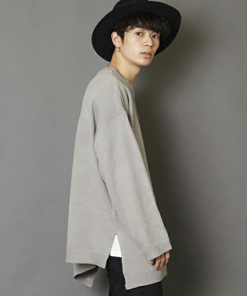 unrelaxing（アンリラクシング）の「サイドスリットプルオーバービッグサイズニット（ニット/セーター・メンズ・ブラック/グレー・FREE）」の9枚目の写真