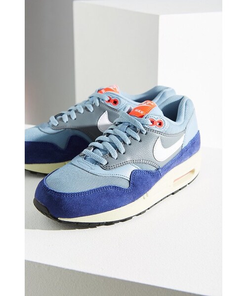 NIKE（ナイキ）の「Nike Women's Air Max 1 Essential Running Sneaker（スニーカー・レディース・Black/Gray・5/6/6.5/7/7.5/8/8.5/9/9.5/10）」の6枚目の写真