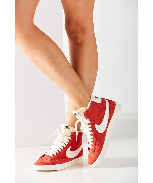 NIKE（ナイキ）の「Nike Women's Blazer Mid Suede Vintage Sneaker（スニーカー・レディース・Black/Red・5/6/6.5/7/7.5/8/8.5/9/9.5/10）」の13枚目の写真