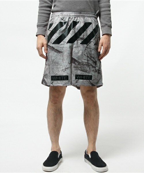 off white（オフホワイト）の「OFF WHITE マーブルメッシュショーツ（その他パンツ・メンズ・グレー・SMALL/MEDIUM/LARGE）」の5枚目の写真