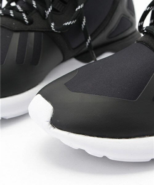 adidas（アディダス）の「TUBULAR RNR M19648（スニーカー・メンズ・ブラック・26.5cm/27cm/27.5cm/28cm/28.5cm/29cm）」の6枚目の写真