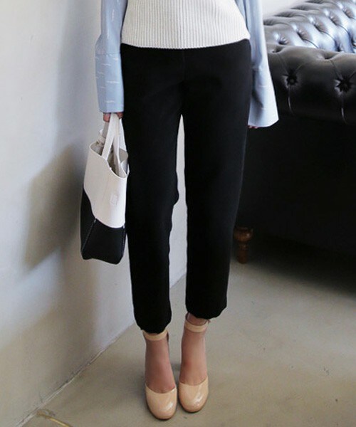 DHOLIC（ディーホリック）の「5COLORSベーシックスラックスパンツ（スラックス・レディース・アイボリー/グレー/ブラック/キャメル/ネイビー・S/M/L）」の2枚目の写真