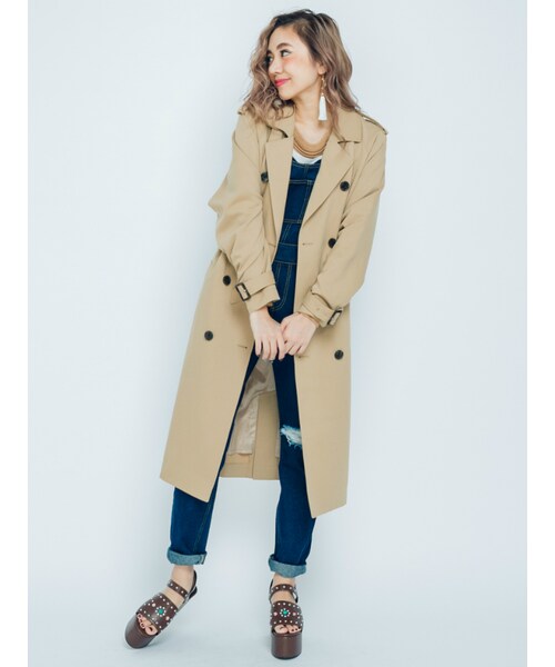 EVRIS（エヴリス）の「ロングトレンチコート（ジャケット/アウター・レディース・ベージュ/カーキ）」の3枚目の写真