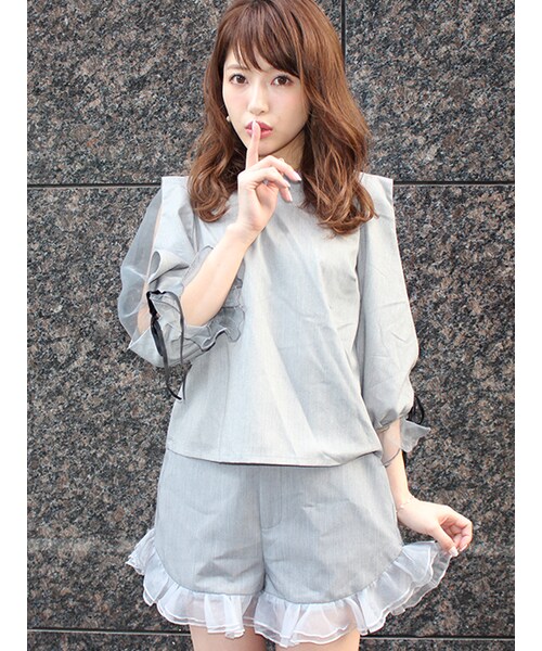 MICOAMERI(ミコアメリ)の「フリルショートパンツ(ショートパンツ・レディース・WHT/GRY/BLK/other・F/)」の4枚目の写真