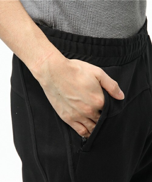 MARCELO BURLON(マルセロ・バーロン)の「MARCELO BURLON スウェットパンツ(その他パンツ・メンズ・ブラック・SMALL/MEDIUM)」の9枚目の写真