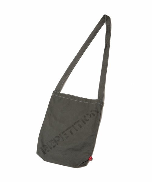 VIRGOwearworks（ヴァルゴウェアワークス）の「04 MINI BAG ミニショルダーバッグ（バッグ・メンズ・OLIVE/NAVY/BLACK）」の7枚目の写真