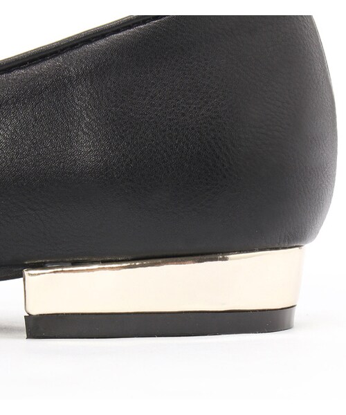 mysty woman（ミスティウーマン）の「タッセル付フラットシューズ（シューズ・レディース・オフホワイト/ブラック/ブラック系・M/L）」の7枚目の写真