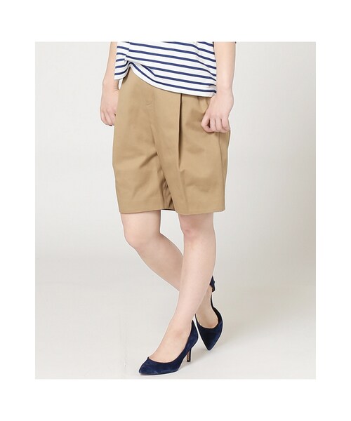 LIMITLESS LUXURY（リミットレスラグジュアリー）の「《予約》タックショートパンツ（パンツ・グレーA/ホワイト/ベージュ・36/38）」の3枚目の写真