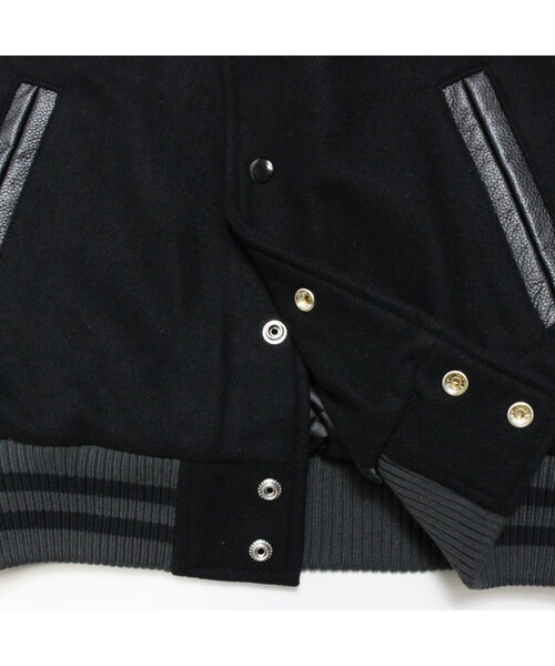 FRANKLIN & MARSHALL(フランクリンマーシャル)の「エンブレム スタジアム ジャンパー BLACK(スタジャン・メンズ・BLACK・S.M.L)」の4枚目の写真