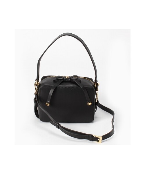 La TOTALITE（ラトータリテ）の「Le vernis トップリボンポシェット（バッグ・ブラック/ピンク・フリー）」の3枚目の写真