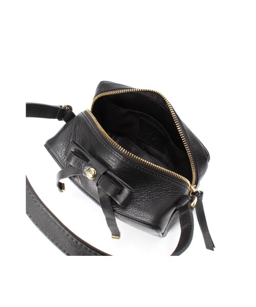 La TOTALITE（ラトータリテ）の「Le vernis トップリボンポシェット（バッグ・ブラック/ピンク・フリー）」の8枚目の写真