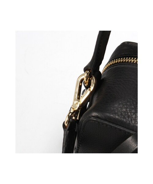 La TOTALITE（ラトータリテ）の「Le vernis トップリボンポシェット（バッグ・ブラック/ピンク・フリー）」の11枚目の写真