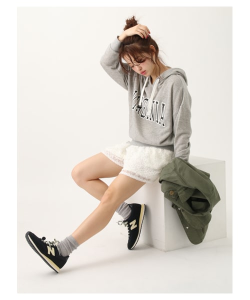 earth music&ecology(アースミュージックアンドエコロジー)の「New BalanceCW620×earth スニーカー(シューズ・ライトベージュ/ネイビー・23cm/23.5cm/24cm/24.5cm)」の21枚目の写真