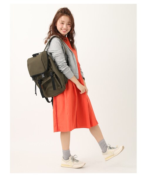 earth music&ecology(アースミュージックアンドエコロジー)の「New BalanceCW620×earth スニーカー(シューズ・ライトベージュ/ネイビー・23cm/23.5cm/24cm/24.5cm)」の17枚目の写真