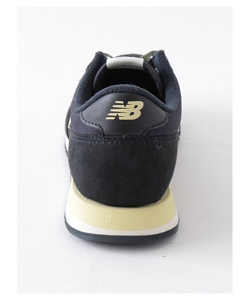 earth music&ecology(アースミュージックアンドエコロジー)の「New BalanceCW620×earth スニーカー(シューズ・ライトベージュ/ネイビー・23cm/23.5cm/24cm/24.5cm)」の8枚目の写真