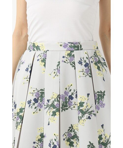 La TOTALITE(ラトータリテ)の「ブーケフラワータックスカート(スカート・グレーB/ネイビー・36/38)」の9枚目の写真