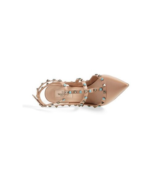 VALENTINO（ヴァレンティノ）の「Valentino 'Rockstud' T-Strap Pump (Women)（パンプス・レディース・Beige/Black・Regular 10.5US / 40.5EU/Regular 10US / 40EU/Regular 11.5US / 41.5EU/Regular 11US / 41EU/Regular 12US / 42EU/Regular 4US / 34EU/Regular 5.5US / 35.5EU/Regular 5US / 35EU/Regular 6.5US / 36.5EU/Regular 6US / 36EU/Regular 7.5US / 37.5EU/Regular 7US / 37EU/Regular 8.5US / 38.5EU/Regular 8US / 38EU/Regular 9.5US / 39.5EU/Regular 9US / 39EU）」の5枚目の写真