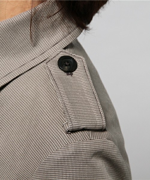 DUL DE VERRE（ダルデベール）の「トレンチコート（トレンチコート・レディース・ブラウン/ベージュ・MEDIUM）」の11枚目の写真