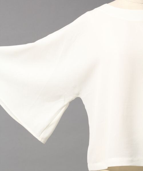 BLISS POINT（ブリスポイント）の「GZドルマンフレアスリーブブラウス（トップス・レディース・ホワイト/ピンク/ブラウン/カーキ/ネイビー・M/L）」の8枚目の写真