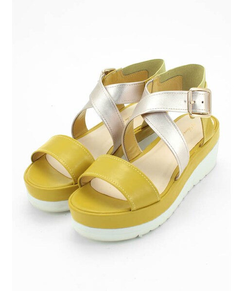 31 Sons de mode（トランテアン　ソン　ドゥ　モード）の「≪春カタログ掲載ITEM≫バイカラーベルトサンダル（シューズ・レディース・イエロー/キャメル/ブラック・S/M/L）」の3枚目の写真