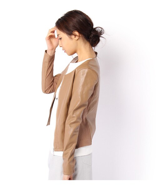 laboratory work（ラボラトリーワーク）の「ノーカラーライダースブルゾン（ジャケット/アウター・レディース・オフホワイト/キャメル/カーキ・M）」の5枚目の写真