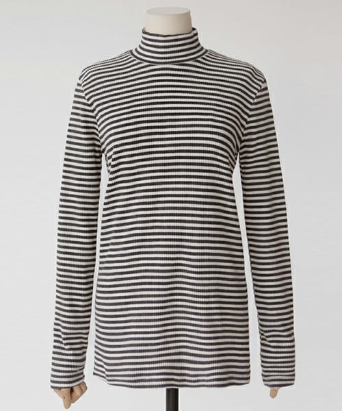 DHOLIC（ディーホリック）の「ボーダーパターンハイネックリブ生地Tシャツ（Tシャツ/カットソー・レディース・ブラック/グレー/レッド・FREE）」の2枚目の写真
