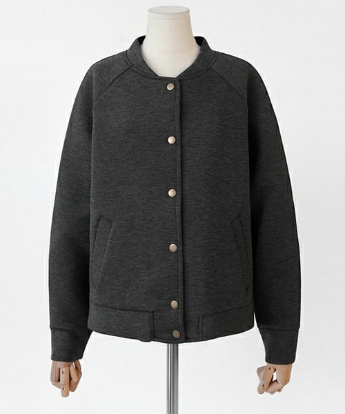 DHOLIC（ディーホリック）の「ネオプレーンラグランスリーブブルゾンジャケット（ブルゾン・レディース・ブラック/ネイビー/ブラックグレー/ワイン・FREE）」の2枚目の写真