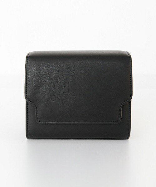 DHOLIC（ディーホリック）の「ワイドストラップスクエアーミニマルバッグ（ショルダーバッグ・レディース・ベージュ/ブラックグレー/アイボリー/ブラック/ワイン・FREE）」の3枚目の写真