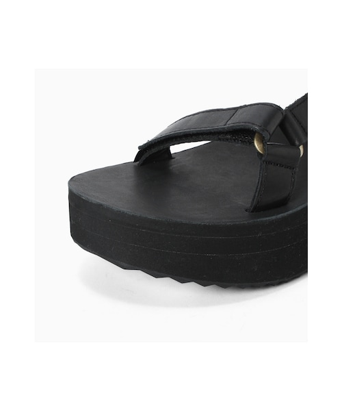 FRAMeWORK(フレームワーク)の「≪予約≫Teva FLATFORM UNIVERSAL CRAFTED(シューズ・ブラック/ホワイト・22/23/24)」の8枚目の写真