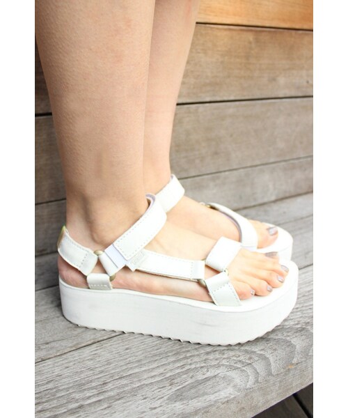 FRAMeWORK(フレームワーク)の「≪予約≫Teva FLATFORM UNIVERSAL CRAFTED(シューズ・ブラック/ホワイト・22/23/24)」の19枚目の写真