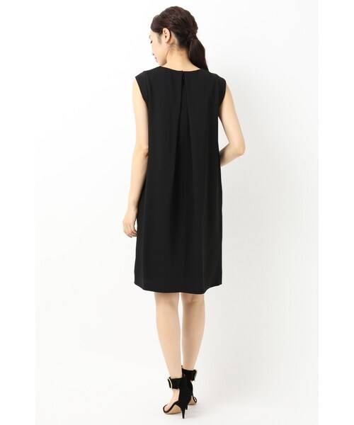 La TOTALITE（ラトータリテ）の「スリットタックワンピース（ワンピース/ドレス・ブラック/ピンク A・フリー）」の7枚目の写真