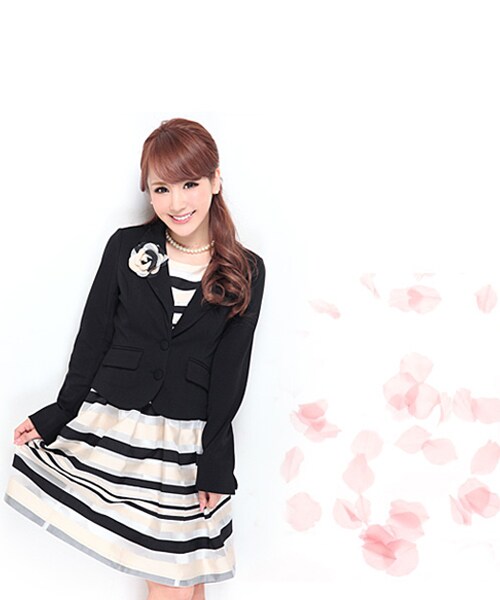 MOERY（モエリー）の「Aラインシルエットワンピーススーツ5点セット（スーツスカート・レディース・ジャケットブラック/ジャケットホワイト・S/M）」の15枚目の写真