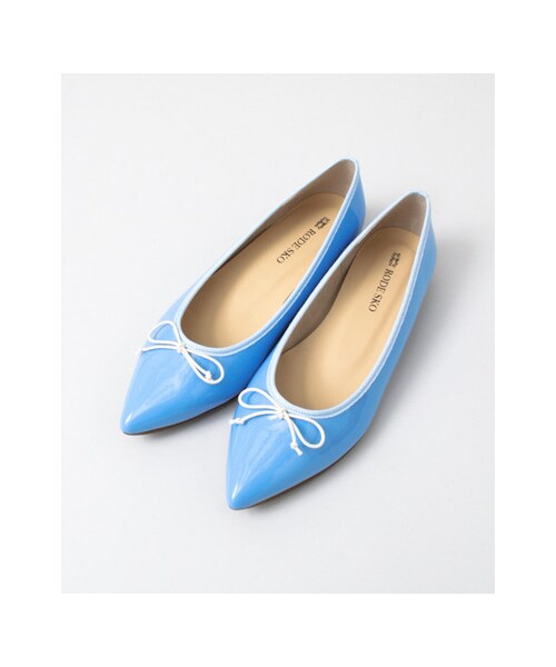 RODE SKO（ロデスコ）の「CAMERON リボンポインテッドバレエ（シューズ・レディース・RED/L.BLUE/MILKY WHT・35/36/37/38/39）」の2枚目の写真