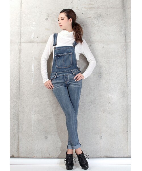 BLAIR by MOERY(ブレア)の「デニムサロペット(サロペット/オーバーオール・レディース・インディゴ・XS/S/M)」の2枚目の写真